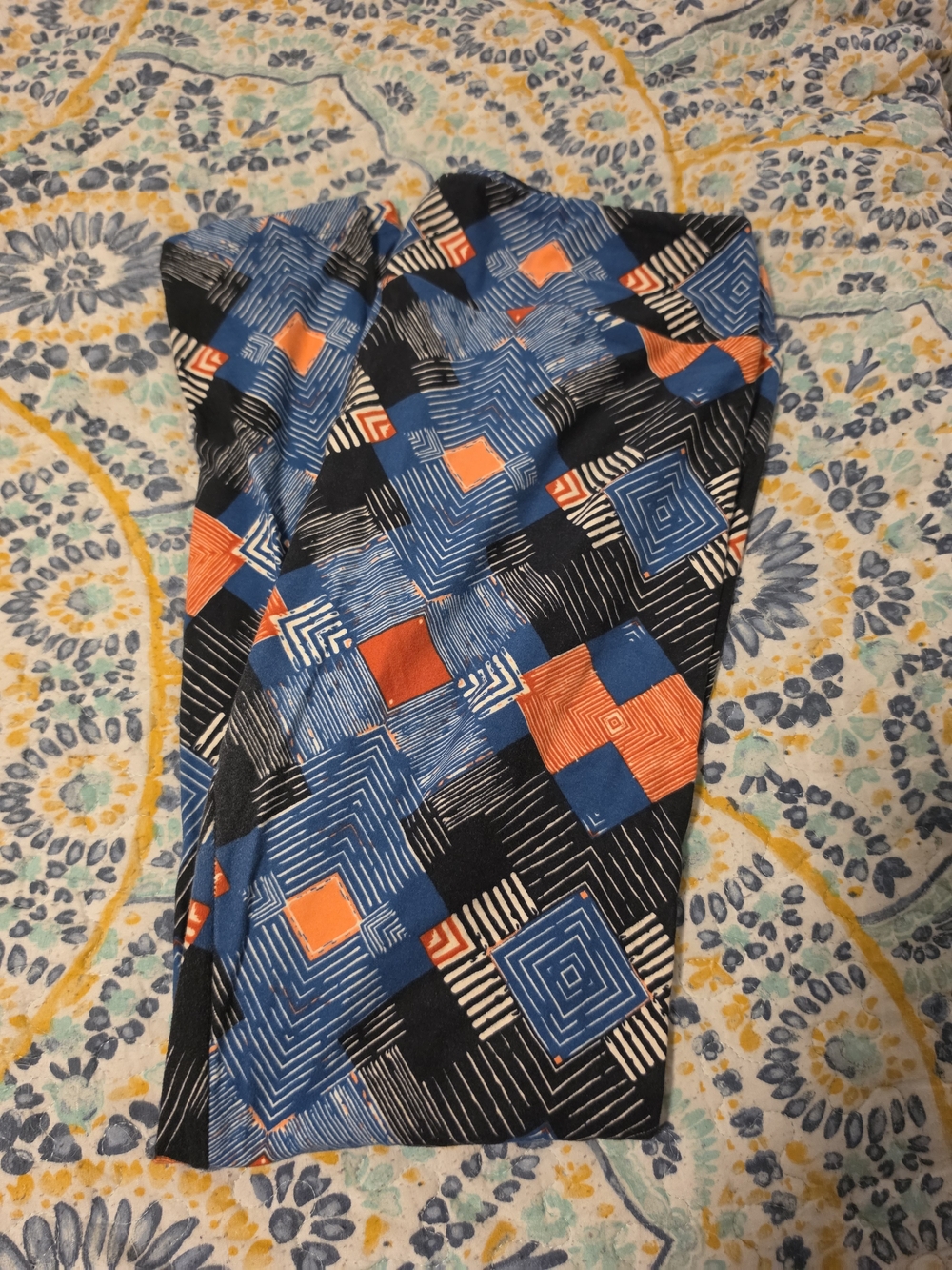 LuLaRoe Geometric Blue Orange Black Leggings